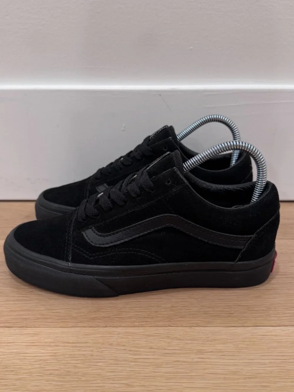 NEW Vans Old Skool Premium Suede Shoes Triple Black Wmns 5.5 US